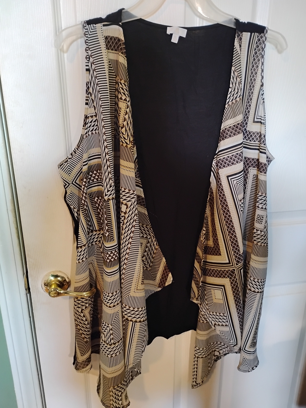 Women's Black & White Geometric Open Front Vest